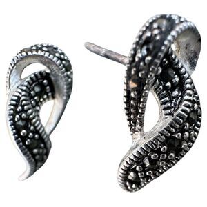 Elegant Sterling Silver Marcasite Earrings Curved Wing Earrings with Gemstone